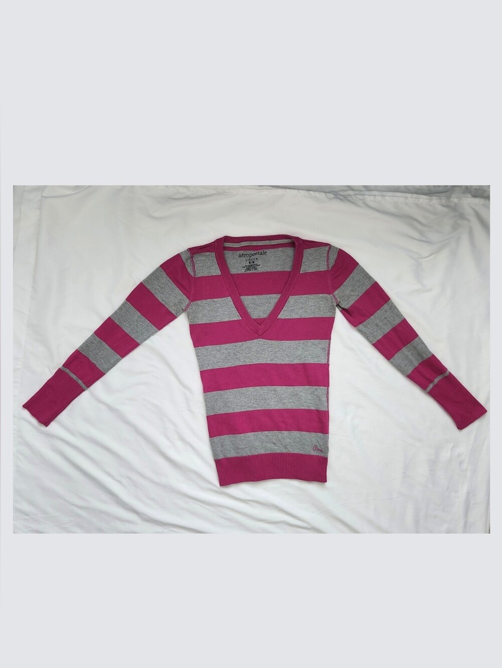 Vintage Y2K Aeropostale sweater shirt gray/pink striped size M